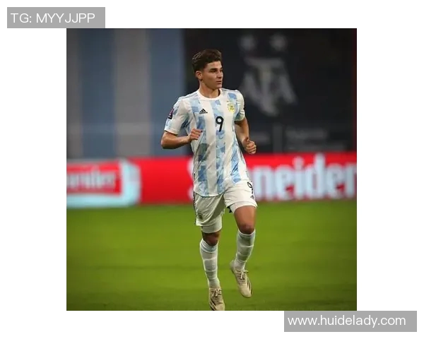 世界杯足球四号球星是谁 他在赛场上的表现如何影响比赛结果 世界杯足球四号球星是谁 他在赛场上的表现如何影响比赛结果