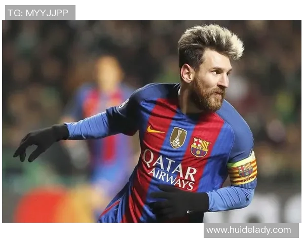 全球足球巨星档案揭秘：从梅西到C罗，盘点足坛传奇人物的成长与成就